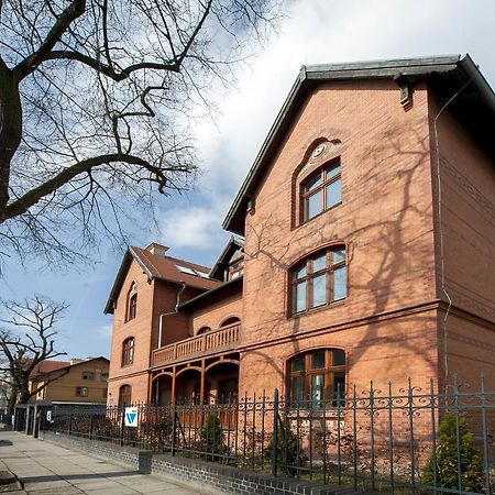 Przestronny Apartament Very Berry W Poznaniu Z Dwiema Sypialniami By Noclegi Renters Eksteriør billede